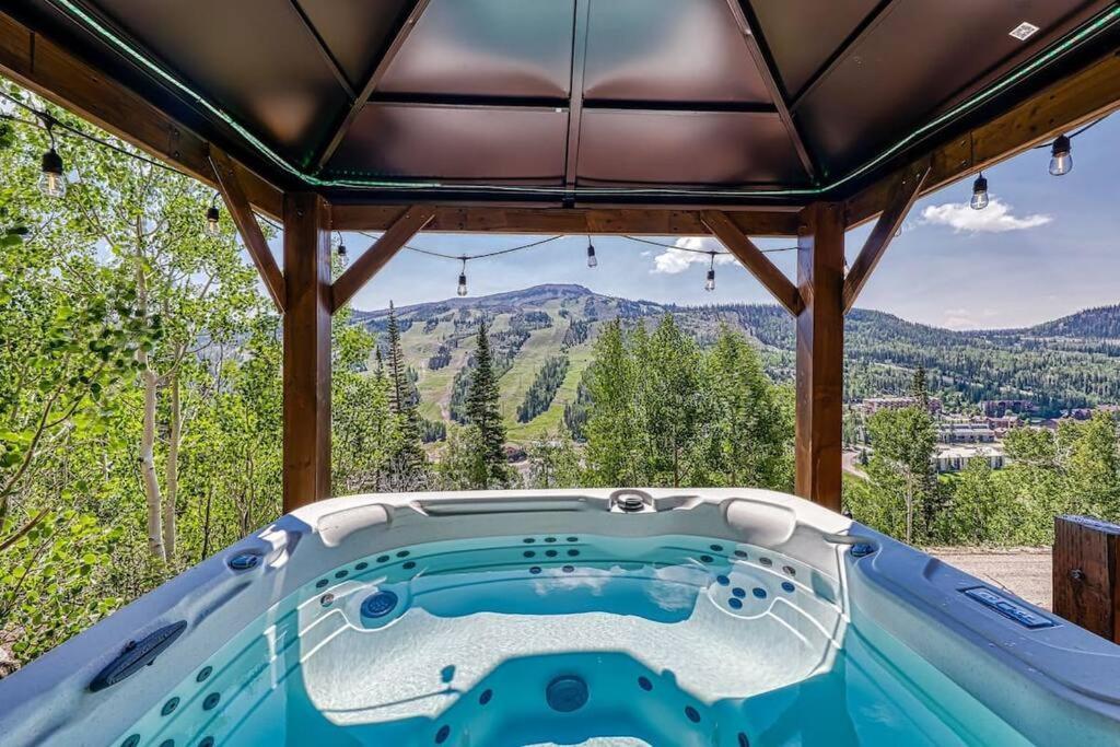 Spectacular Chalet Overlooking The Ski Slopes 布赖恩峰 外观 照片